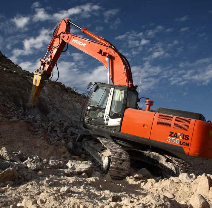 Гусеничный экскаватор «Hitachi zx 350 с длинной стрелой»