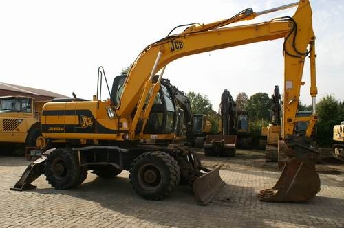 Колесный экскаватор «JCB JS 130W»