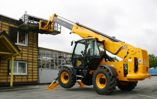 Телескопический погрузчик JCB LOADALL 540-140