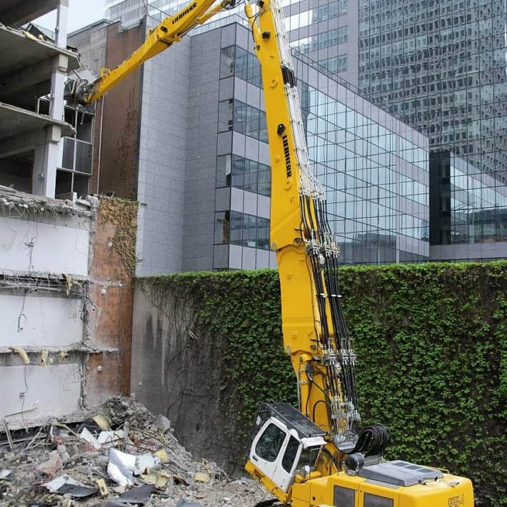 Экскаватор-разрушитель «Liebhher R 944 Demolition»