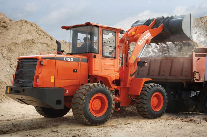 Фронтальный погрузчик «Doosan SD200»