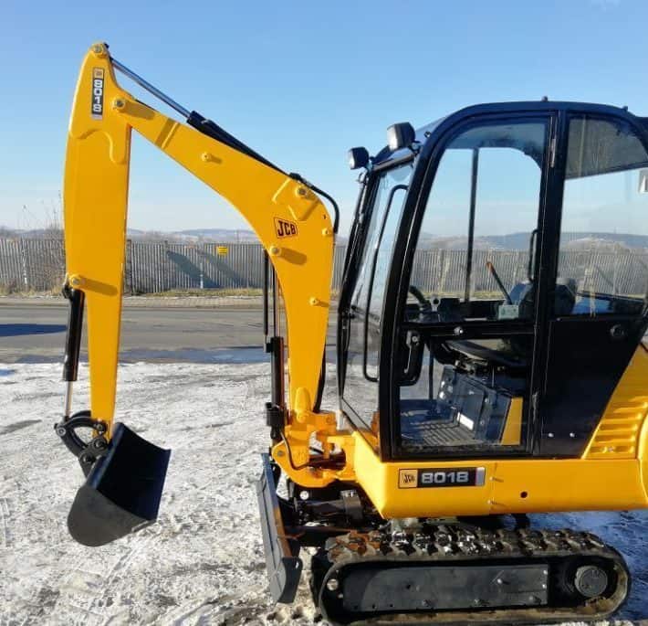 Мини-экскаватор «JCB 8018»