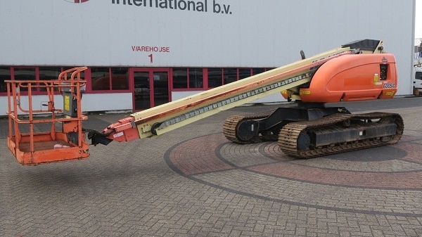 Подъемник JLG 600SC