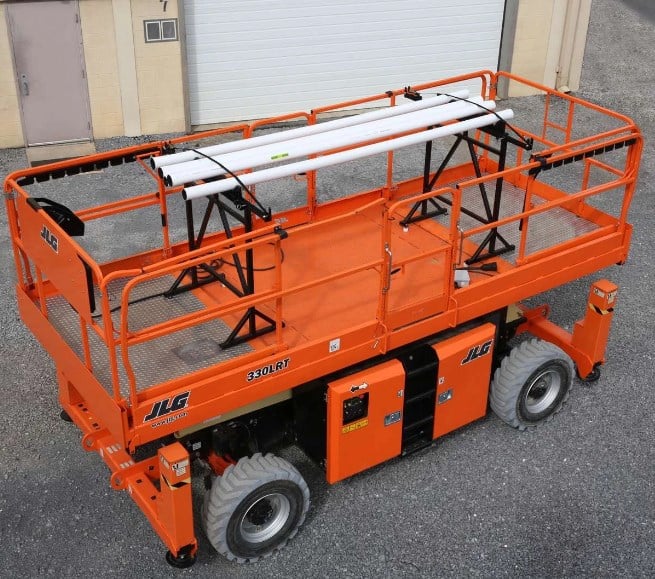 Ножничный подъемник  JLG 330LRT