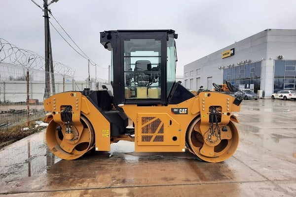 Каток «Caterpillar CB7» - 7,9 тонн