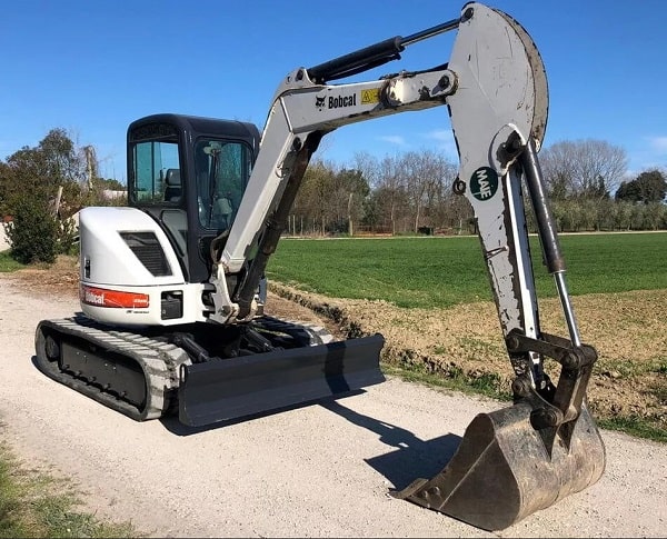 Мини-экскаватор «Bobcat 435»