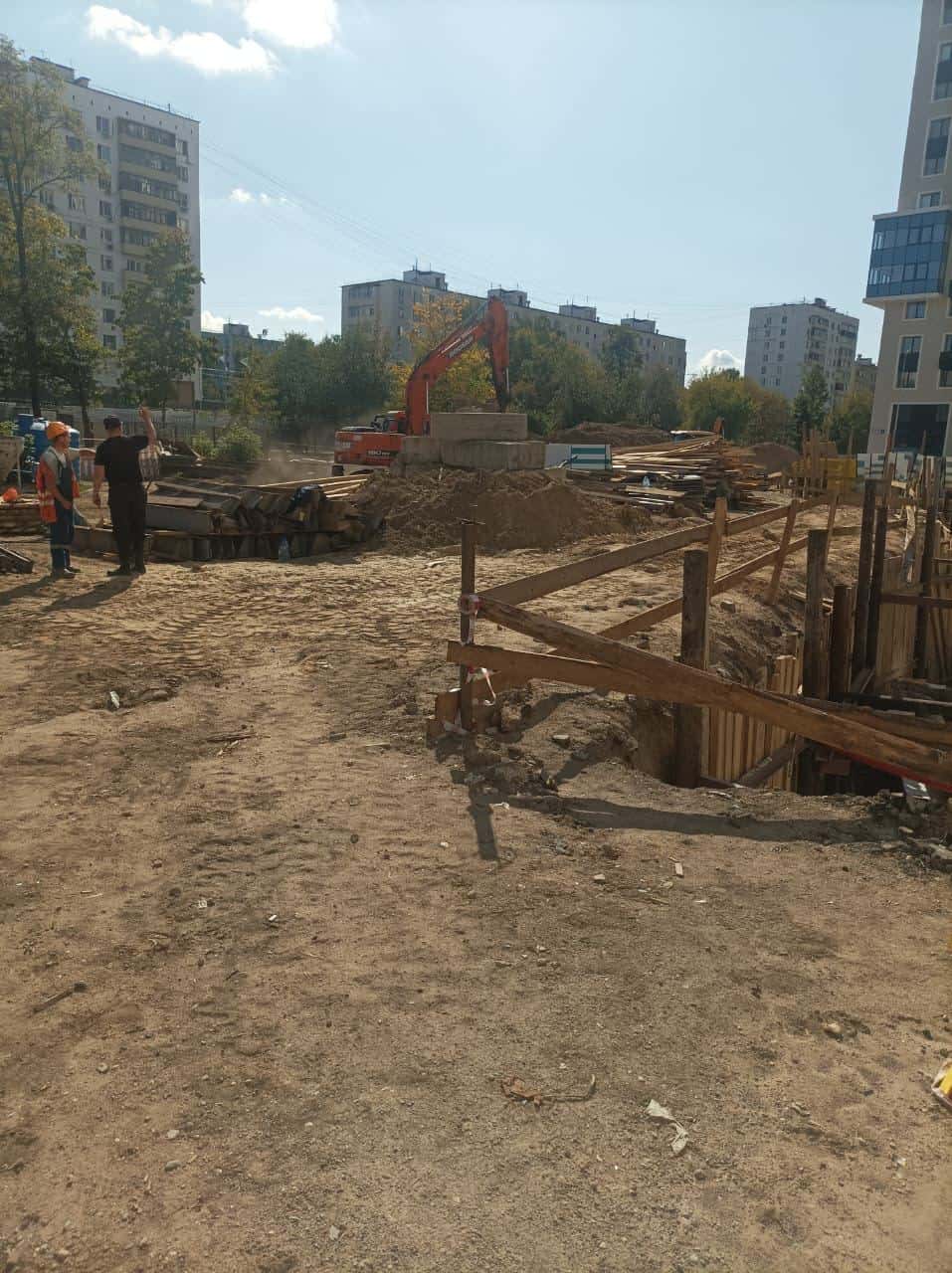 Прокладка коммуникаций на улице Тайнинская