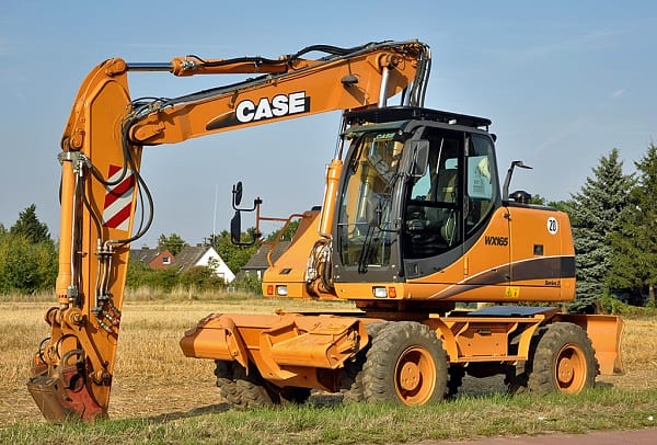 Колесный экскаватор «Case WX165»