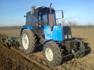 Трактор «МТЗ 892.2»