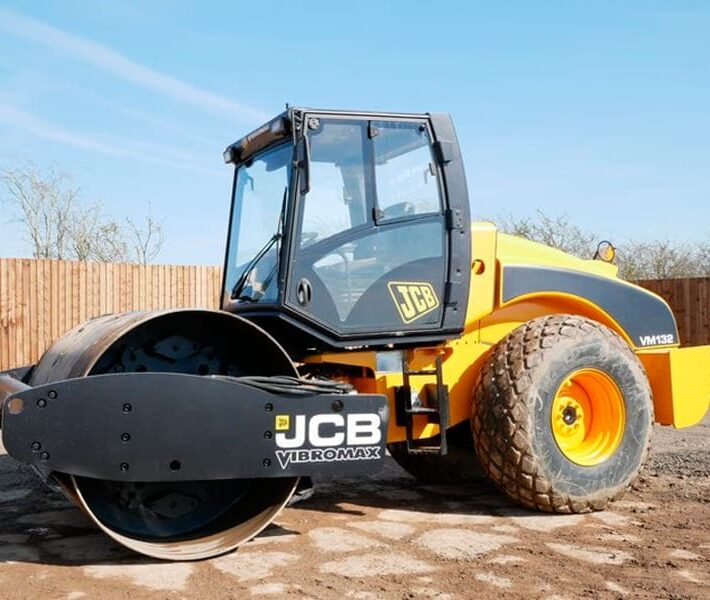 Каток «JCB Vibromax VM 132D»